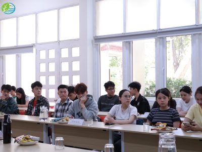 Khoa Môi trường tổ chức chương trình gặp mặt tân sinh viên K50